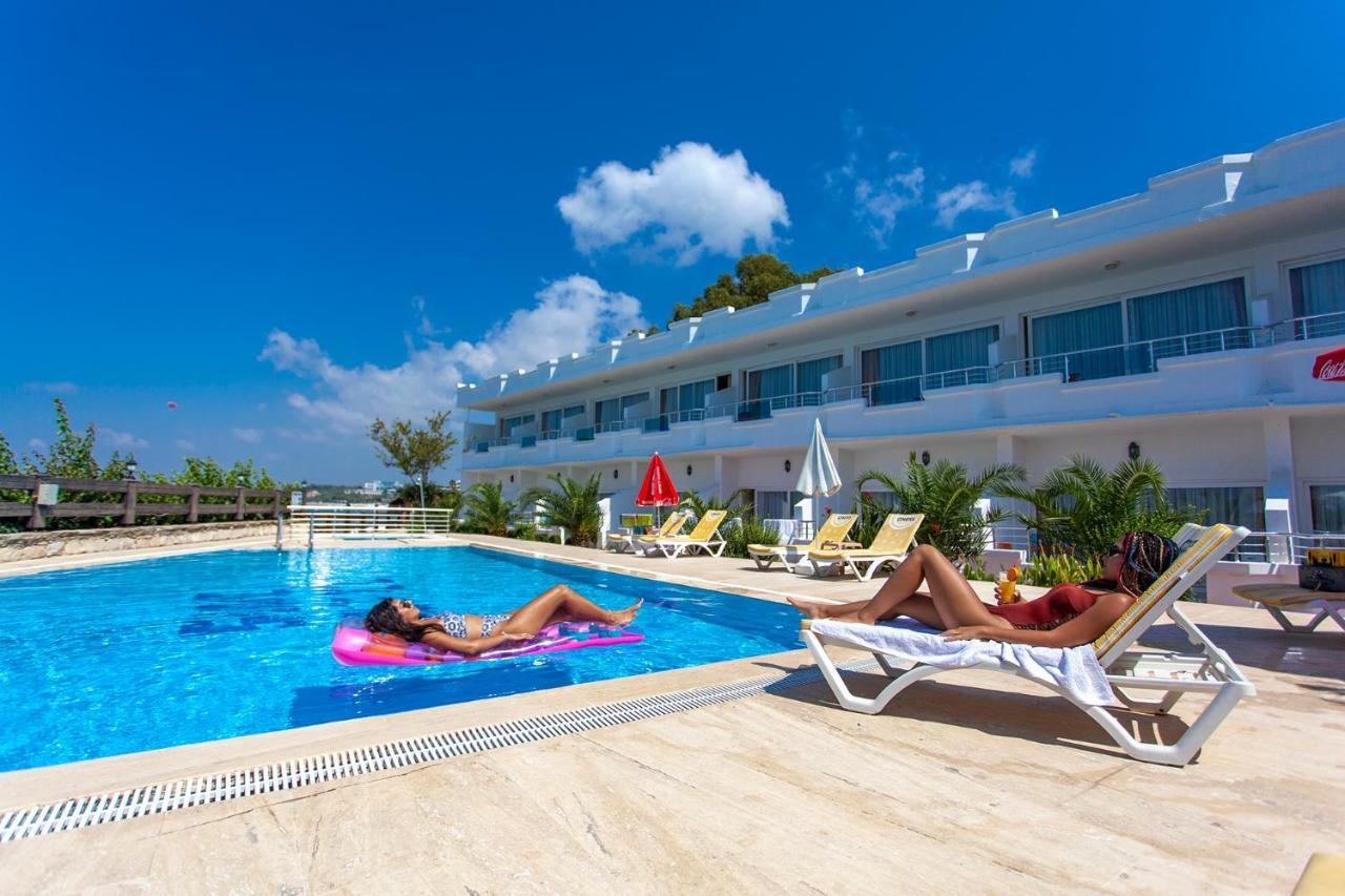 Side Beach Club Extérieur photo