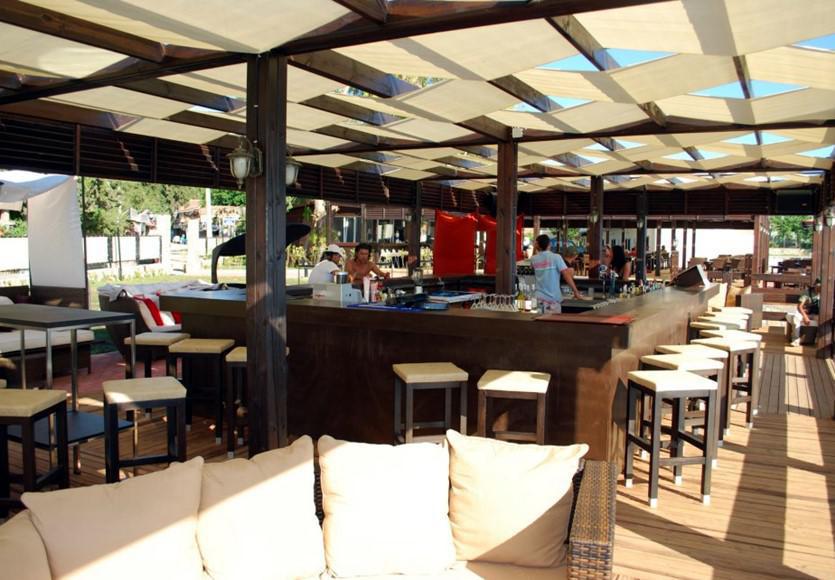 Side Beach Club Extérieur photo
